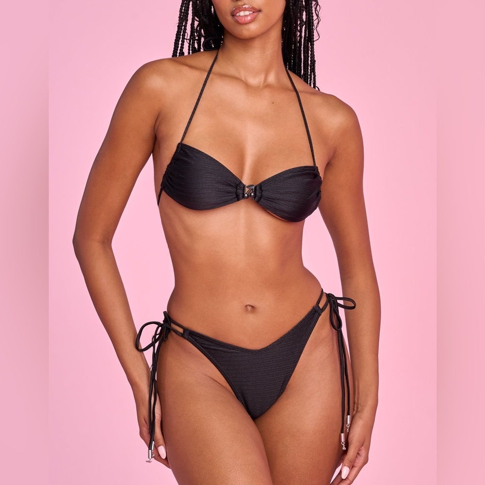 Voight Cherry On Top V-kini Set in Black